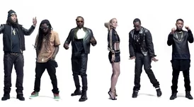 被两个男人夹在中间玩美国战舰勇往直前守护海洋安全与和平使命 被两个男人夹在中间玩美国战舰勇往直前守护海洋安全与和平使命