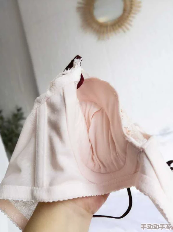 骚妞内衣带掉了勇敢面对生活中的小尴尬每一次挑战都是成长的机会 骚妞内衣带掉了勇敢面对生活中的小尴尬每一次挑战都是成长的机会