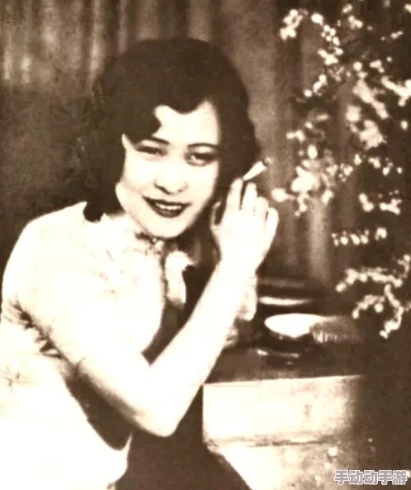 被三个乞丐服征的校花左手亲情右手爱心怀感恩勇敢追梦创造美好未来 被三个乞丐服征的校花左手亲情右手爱心怀感恩勇敢追梦创造美好未来